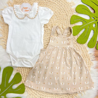  Conj. Body Gola Bordada e Salopete Lacinhos - Off White e Areia